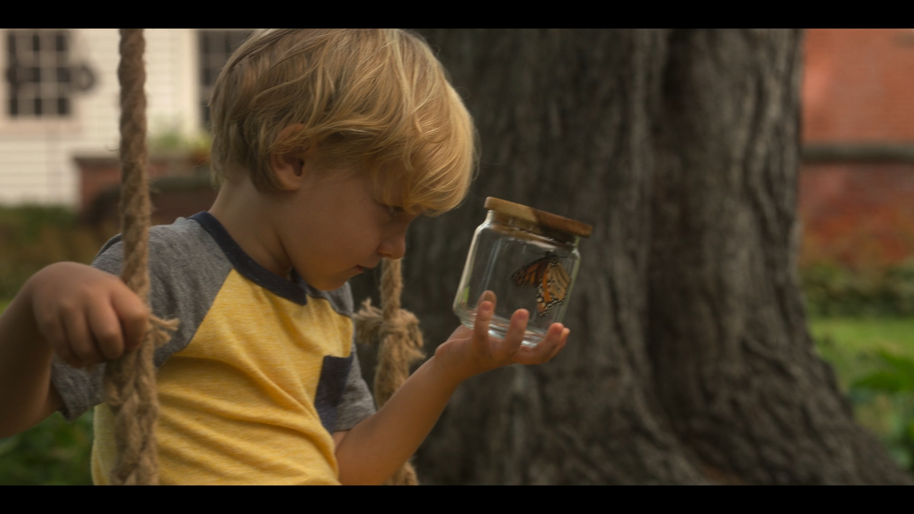 Sexlife.S01E01.The.Wives.Are.In.Connecticut.iTALiAN.MULTi.1080p.WEB.x264-MeM.mkv_snapshot_02.41_[202