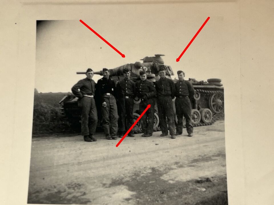 Foto Panzer Ers. Abt. 5, 1943, Panzer III mit Turmnummer 521, TOP (1)