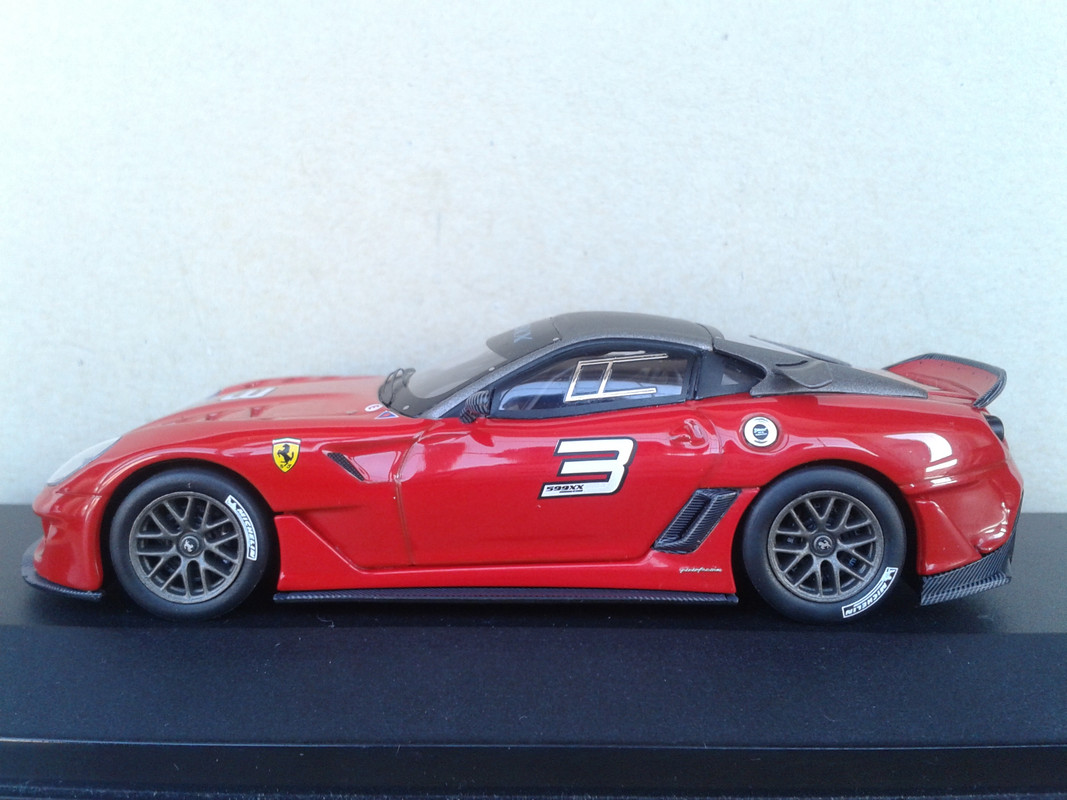2009 Ferrari 599XX (Hot Wheels Elite) (10)