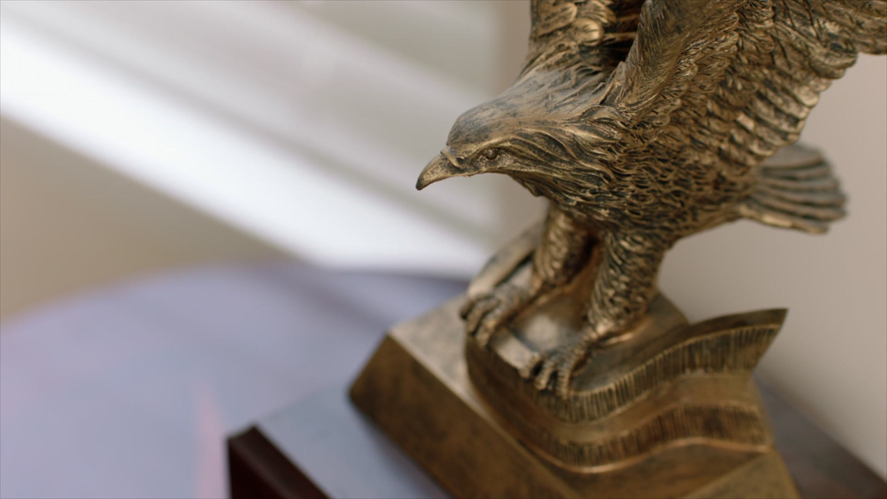 McMillions (2020) S01E01 Episode 1 1080p AMZN Webrip x265 10bit EAC3 5.1 - Ainz[TAoE]