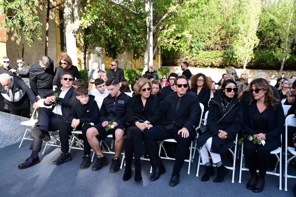 tsipras oikogeneia kideia flampourari 0 jpg