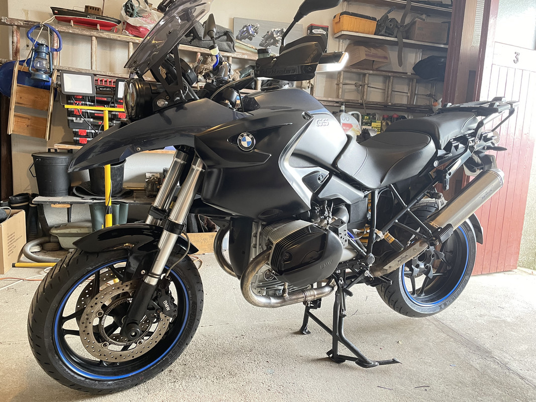 BAEA4B6C-54B0-429B-8852-CA51AB68F5BD