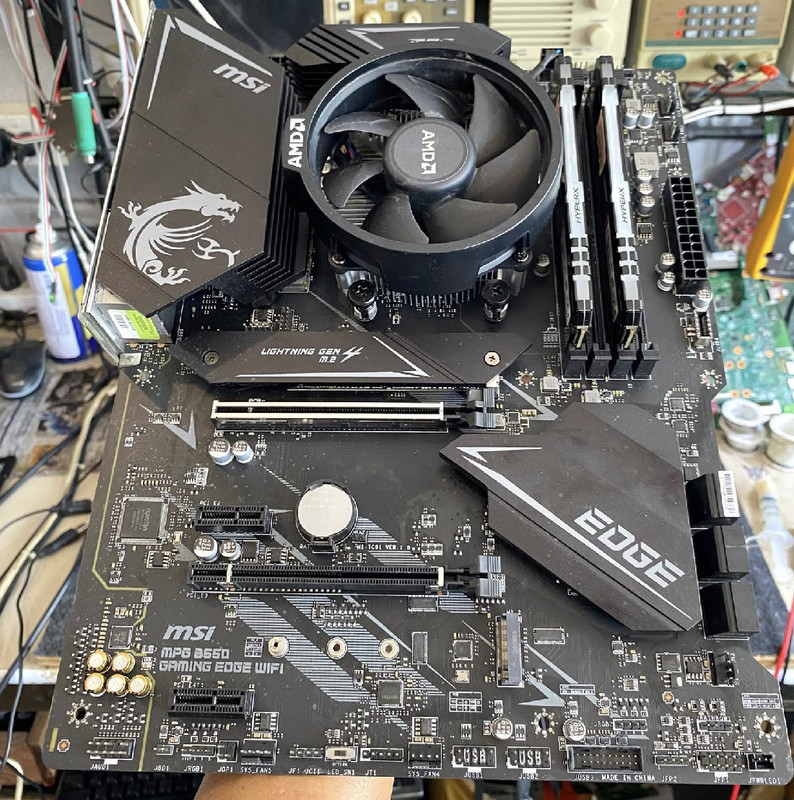 ซ่อมเมนบอร์ดคอมพิวเตอร์