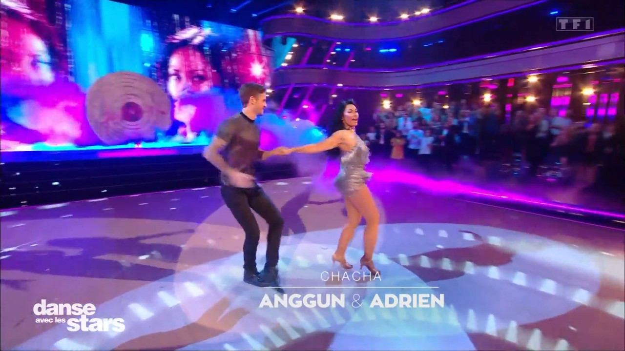2022-09-09_21_10_TF1_Danse-avec-les-stars.mp4_snapshot_22.20.994