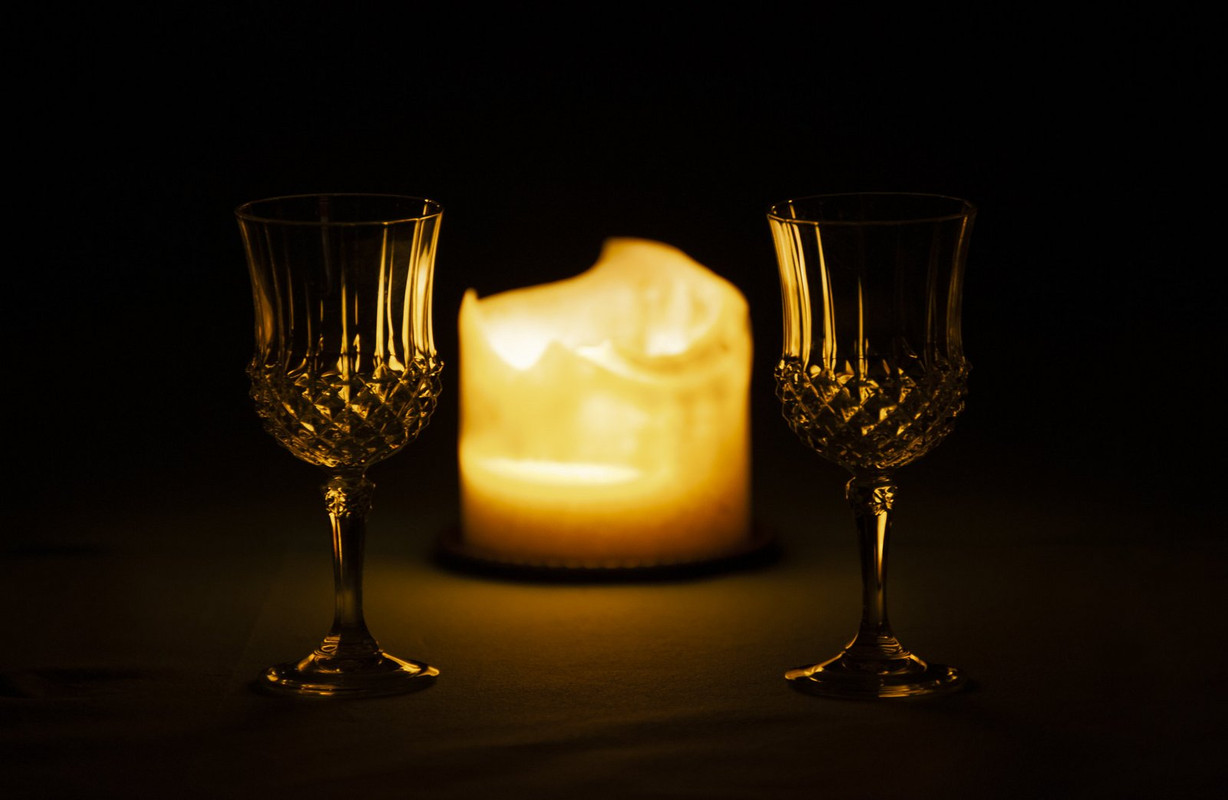 yellow-candlelit-glasses.jpg