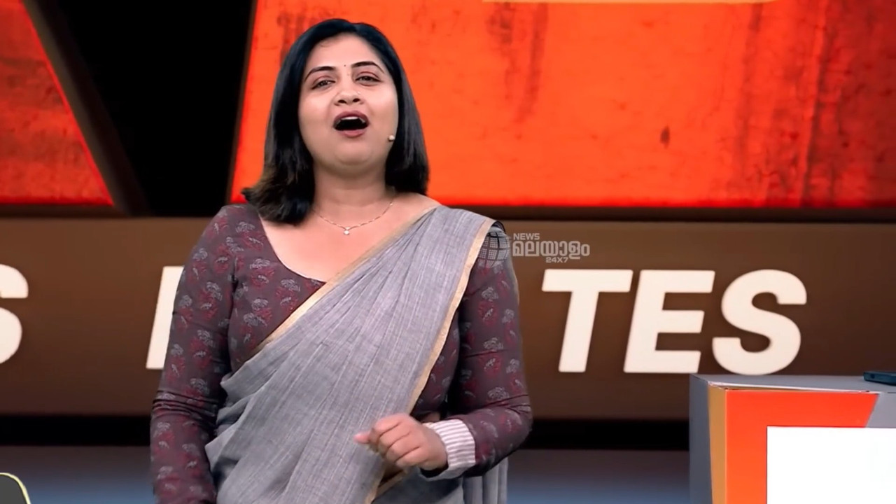 News Reader Sethu Lakshmi Sexy Huge Boobs in Saree and other Costumes mp4 snapshot 00 52 413