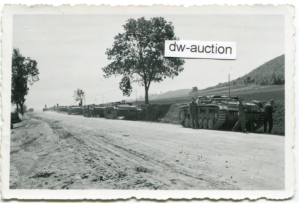 Sturmgeschütz auf Rollbahn Süd