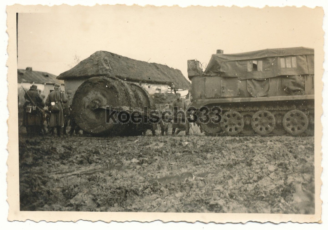 Foto Panzer Halbkette mit Straßenwalze Sonderanh