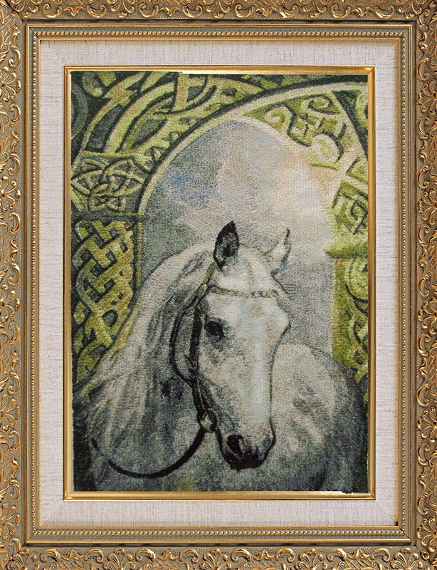 лошадь белая