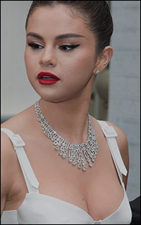 Selena Gomez 007-1234