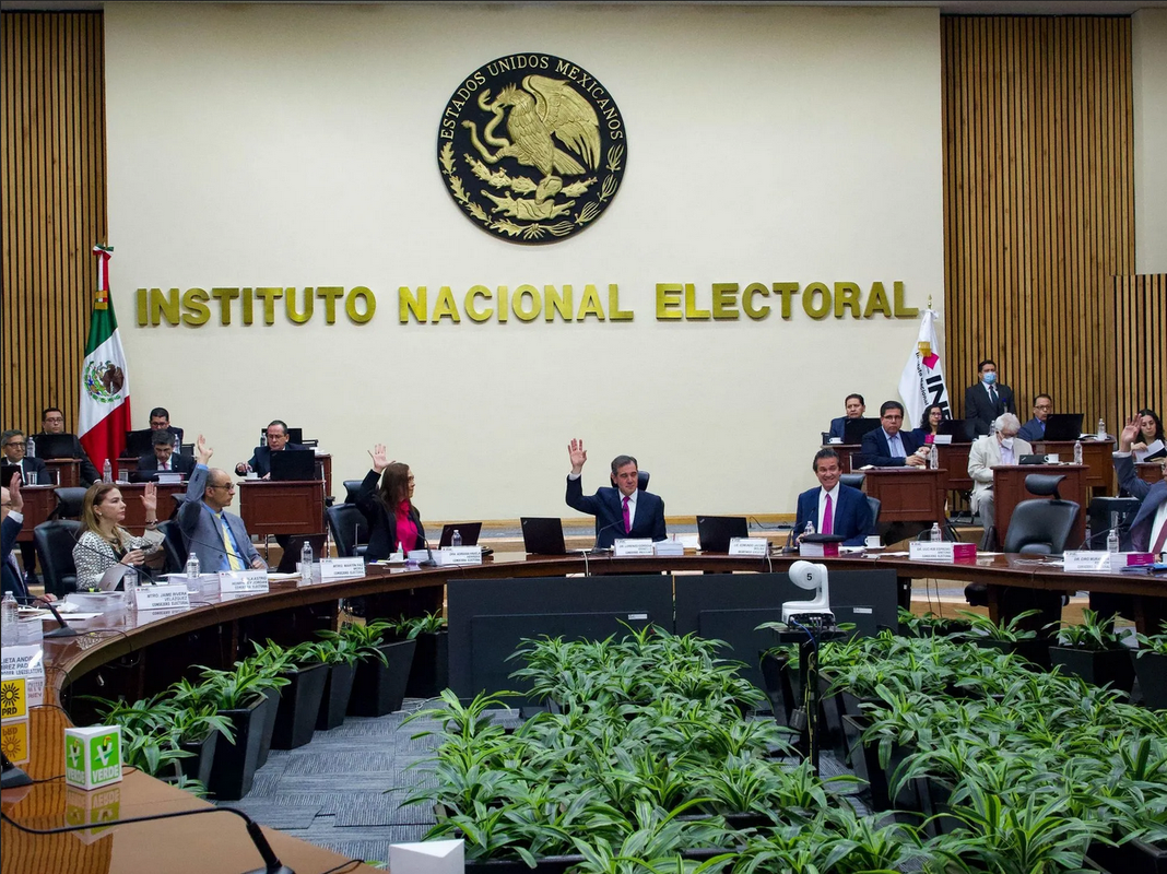INE hace frente en la Cámara de Diputados para evitar recortes en su presupuesto