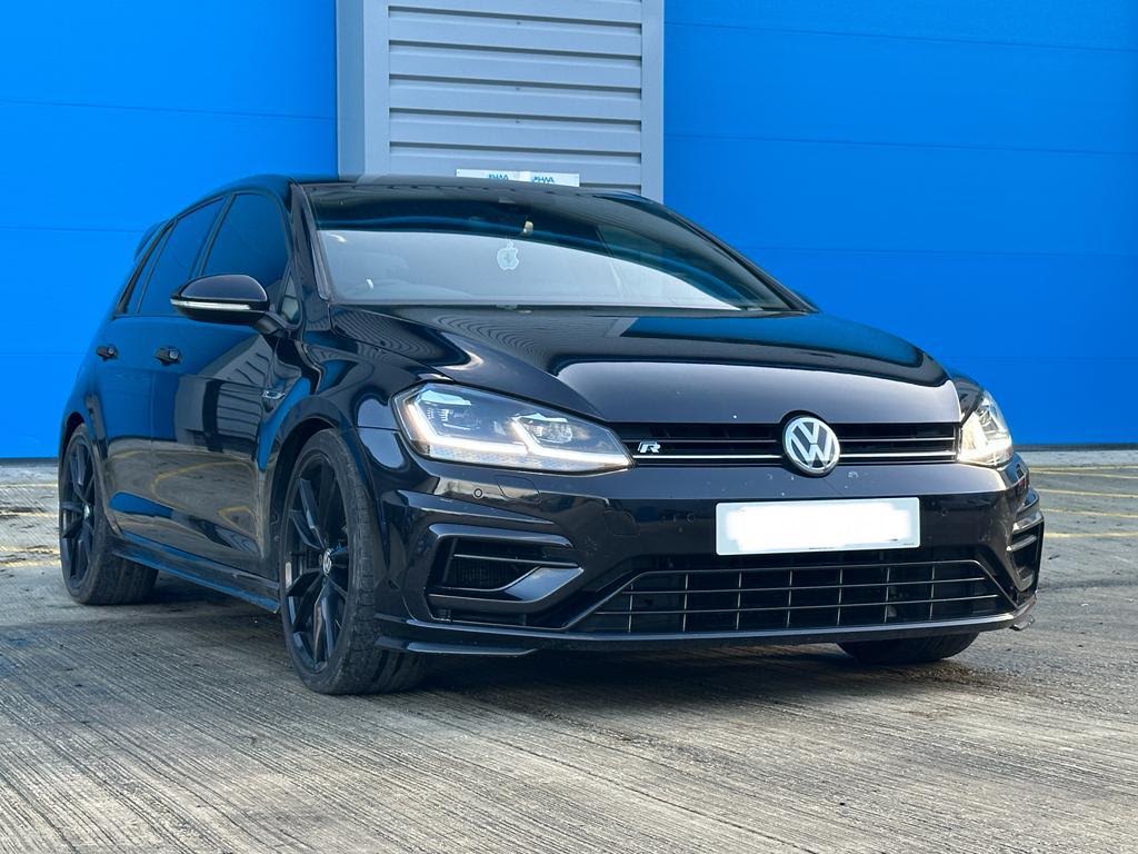 Golf-R Black