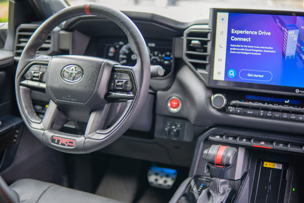 Vehicle thumbnail 25