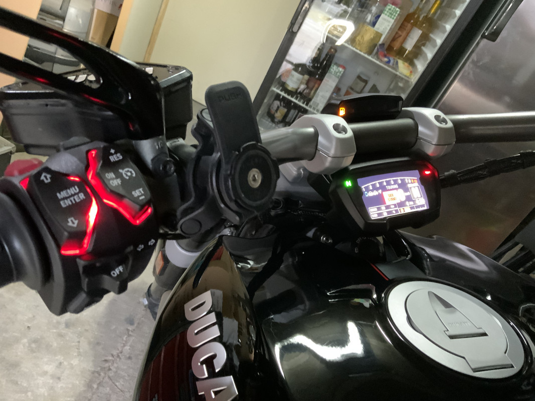 A2B51659-AFFE-4DD7-8B01-9B4815D301CC