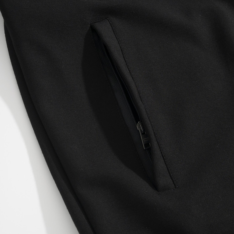 2025-10-27-02-43-IMG-2482