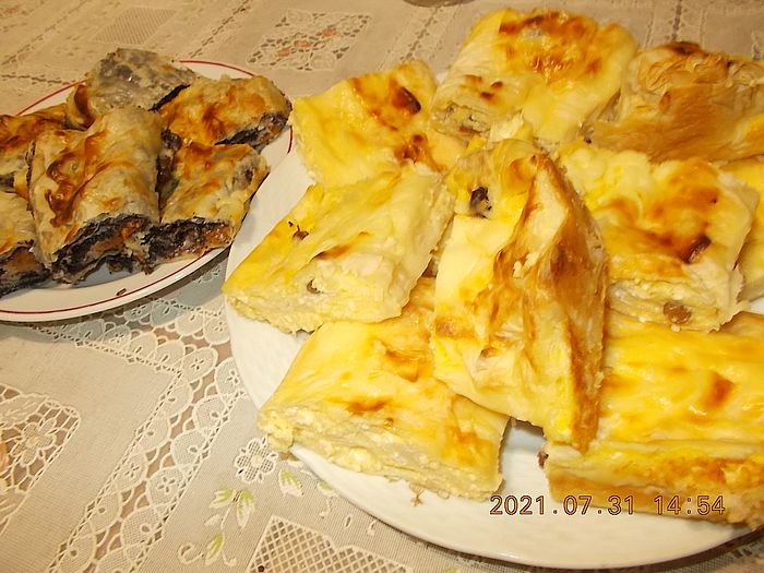 https://i.postimg.cc/HWNDMMfr/retesek-2021.jpg