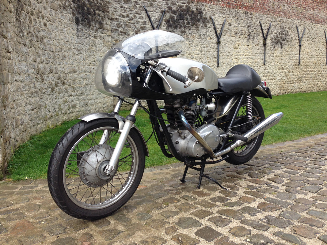 63770841-DA5D-4975-B6E7-973D110AF8F1