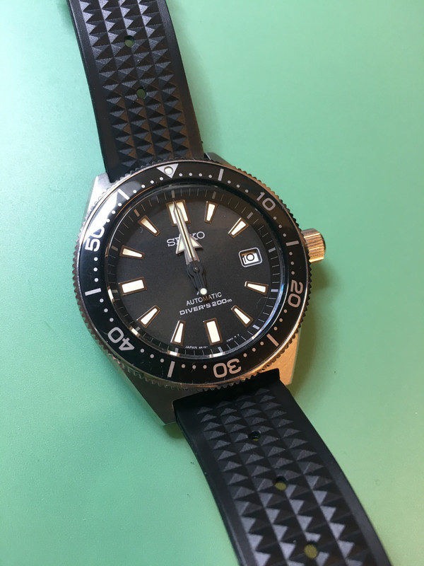 0638585F-6A44-4420-A127-A1FFF854AC4C