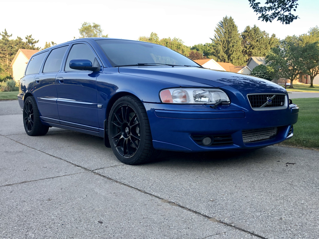 58ACF476-6A02-4B14-8B10-BC88843D0770