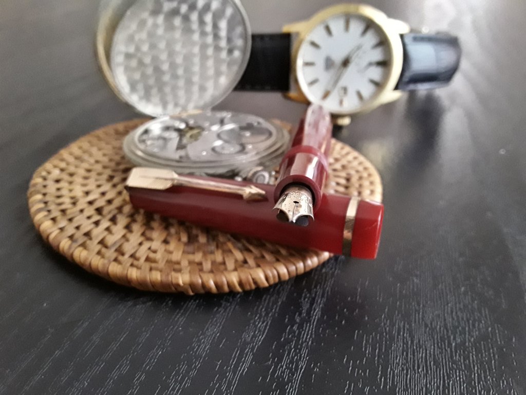 Feu de Stylos... et Montres - tome 3 - Page 15 20230427-101901