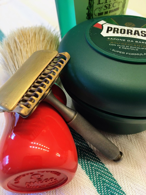 [Image: 211001-SOTD-ER-1914-1.jpg]