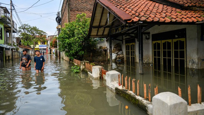 banjir-dayeuhkolot-bandung-Daun-News