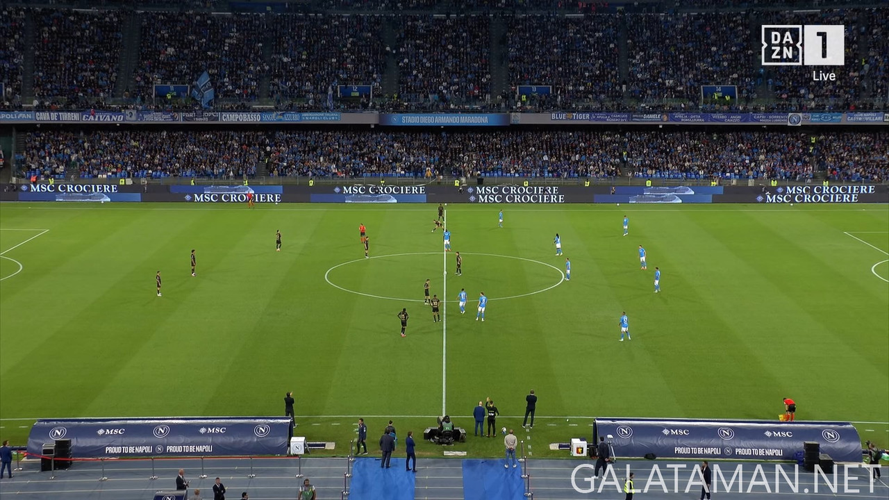 [Image: 05-11-20-15-21-IT-ZONA-DAZN-FHD-ts-snaps...05-033.jpg]