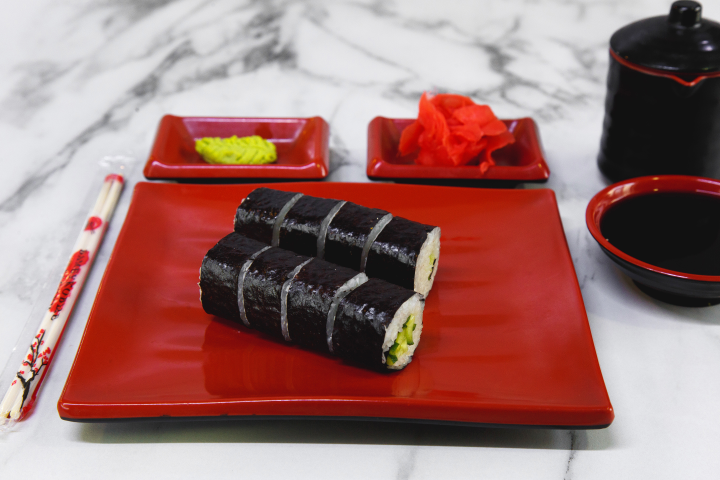 Ролл с огурцом