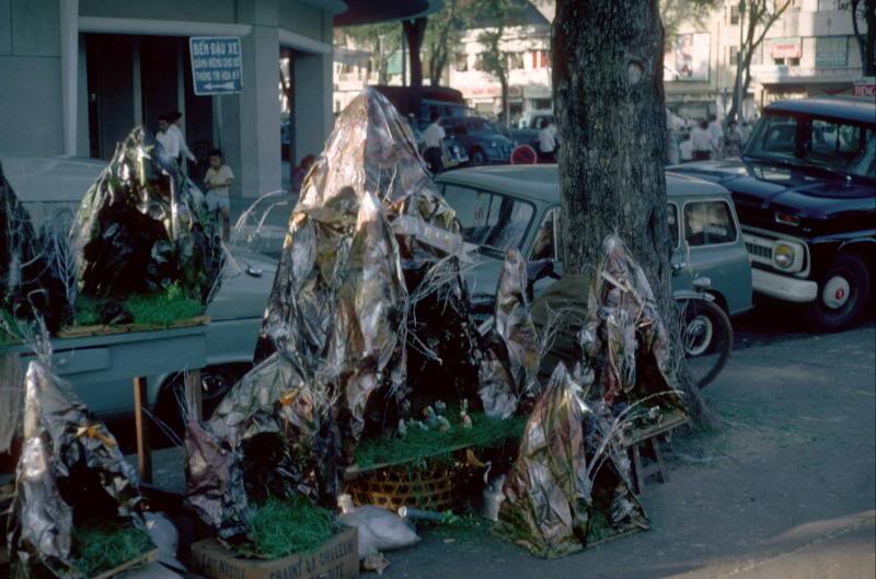 [Image: giang-sinh-noel-saigon-xua-4.jpg]