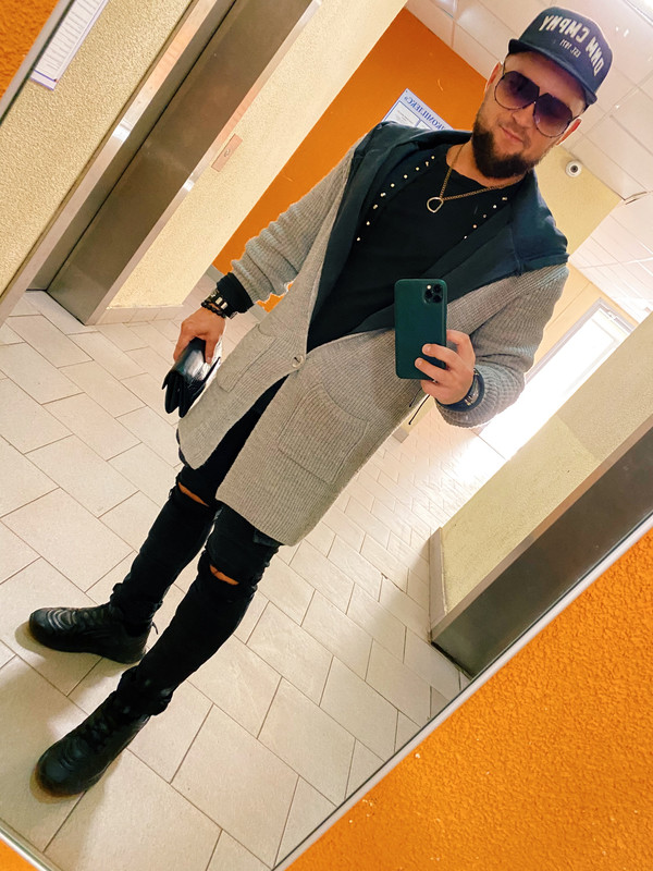 E14DD750-9308-4291-B7CD-A201B9627D2F