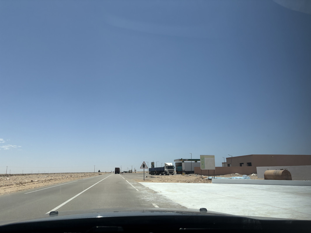 Carreteras, Gendarmería y Estaciones de Servicio - Al Sur del Sur: entre el desierto y el océano (83)