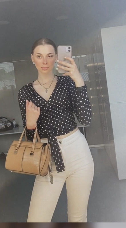 CDFB8FD9-A525-41C5-A0C7-7A36273E6EB0