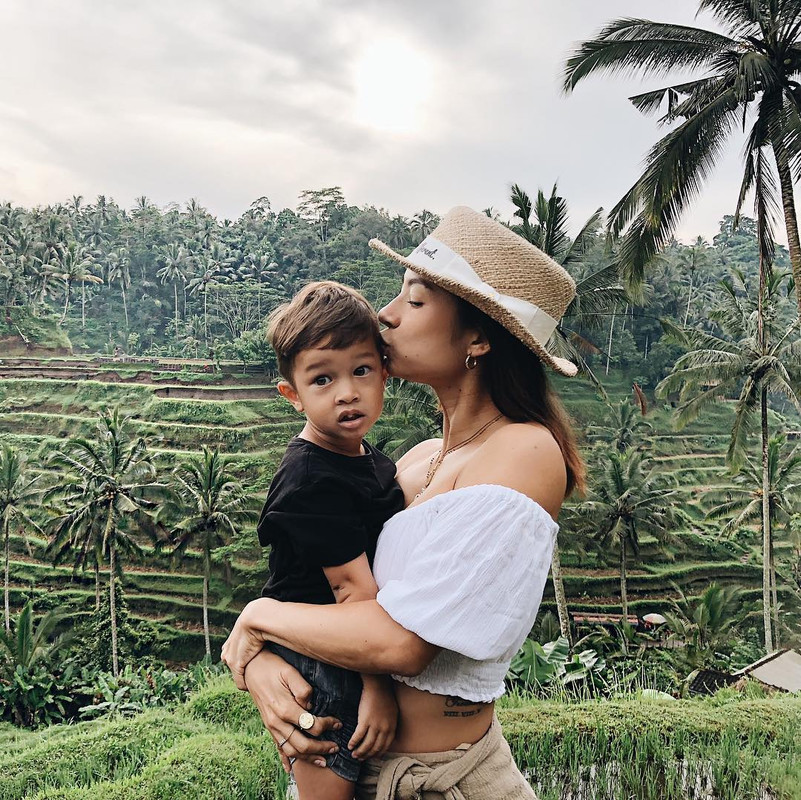Jarang diperlihatkan, 7 seleb cantik ini ternyata punya koleksi tato
