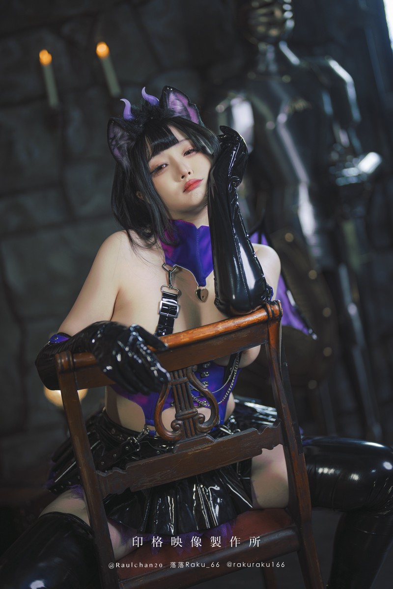 落落Raku 实习魅魔 Succubus Cosplay 写真 42P插图3