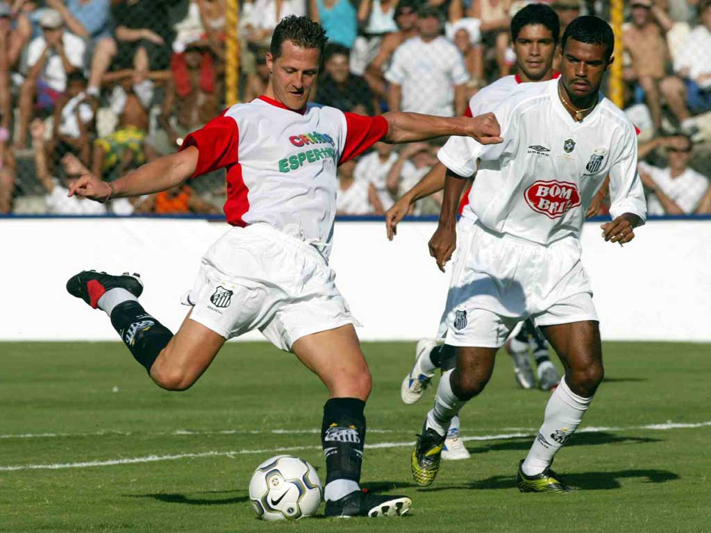 michaellschumacher_ferrari_interlagos_2003_footb