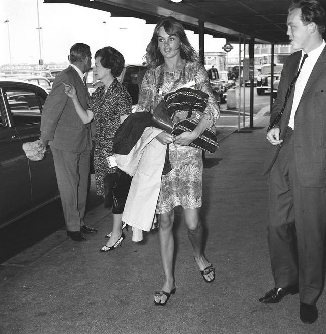 jean_shrimpton_mc08
