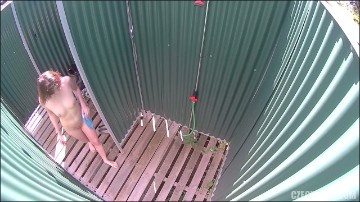 [Image: Voyeur60725103129.jpg]