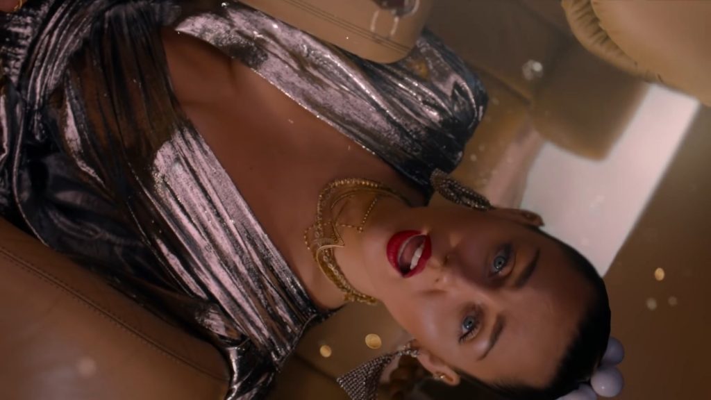 Miley-Cyrus-Sexy-The-Fappening-Blog-com-2-1024x576