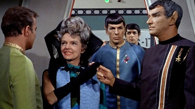 STAR-TREK-JANE-WYATT-2-FOTOR.jpg