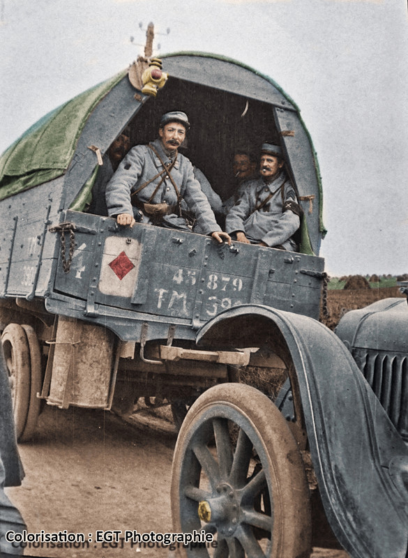 Photos colorises WWI - Page 11 Taxi-jpg4