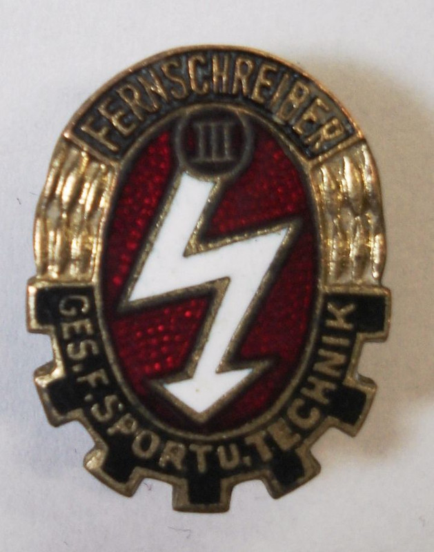 Знак За достижения в телетайпе (золото). Ступень