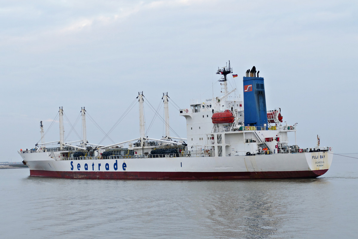 Fuji Bay (OK-160423-5)