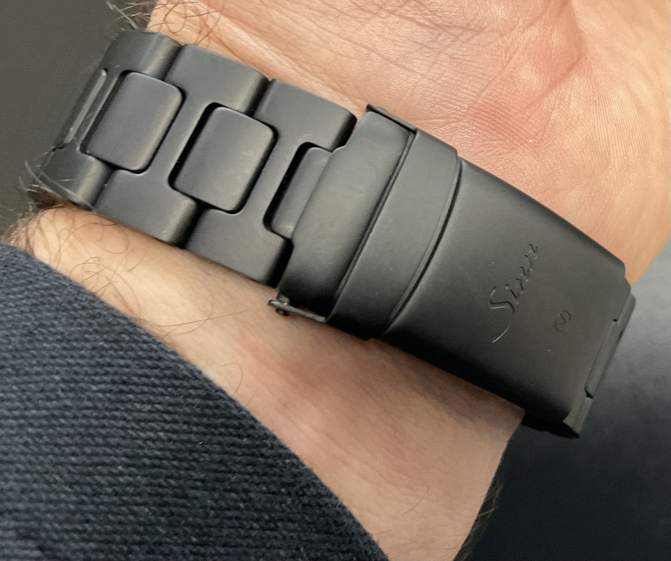 C456B514-D7FC-4D94-ACCF-B27B21B012B0