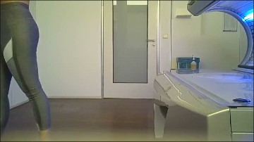 [Image: Voyeur53675101047.jpg]
