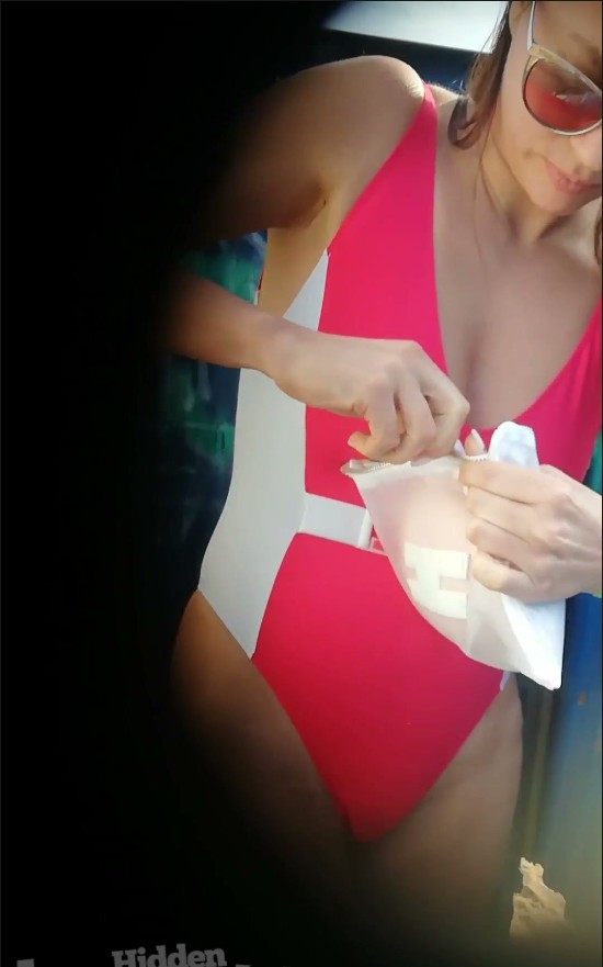[Image: Voyeur39785135341.jpg]