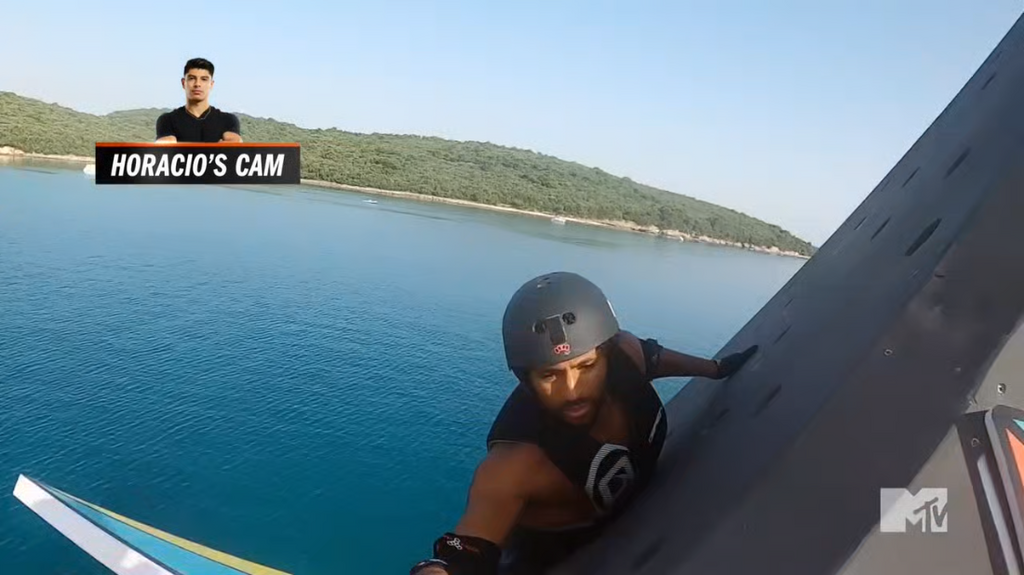 [Image: 6d1bzwgoo38n.png]