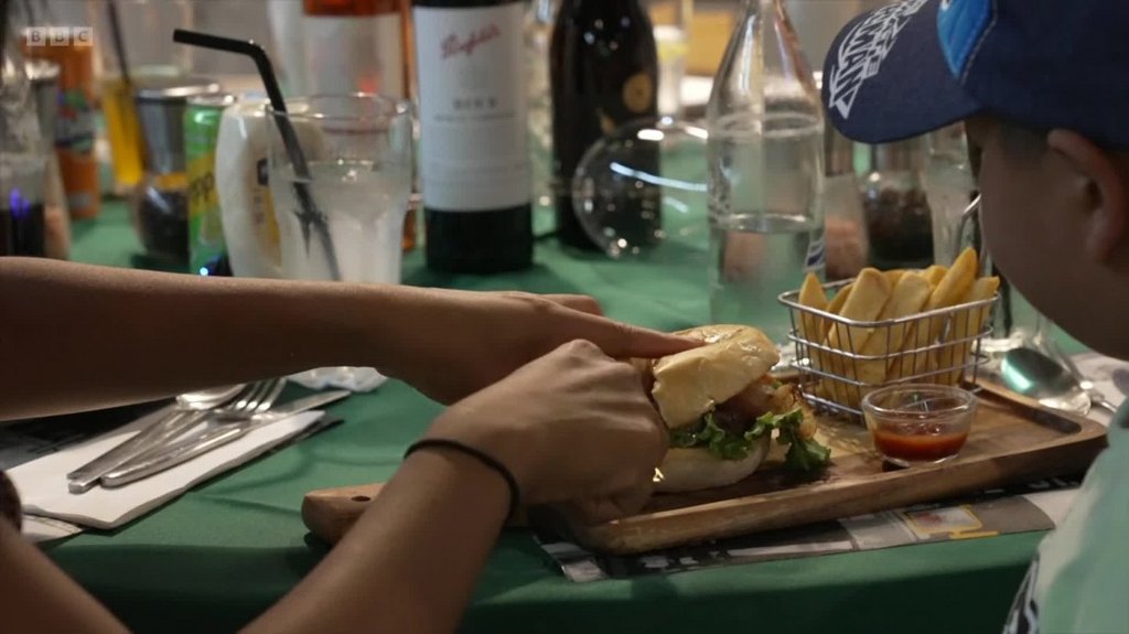 [Image: wtpdcj0r44w6.jpg]