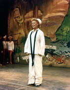 Mitzi-Gaynor-d13