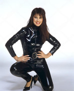 Caroline-Munro-e05