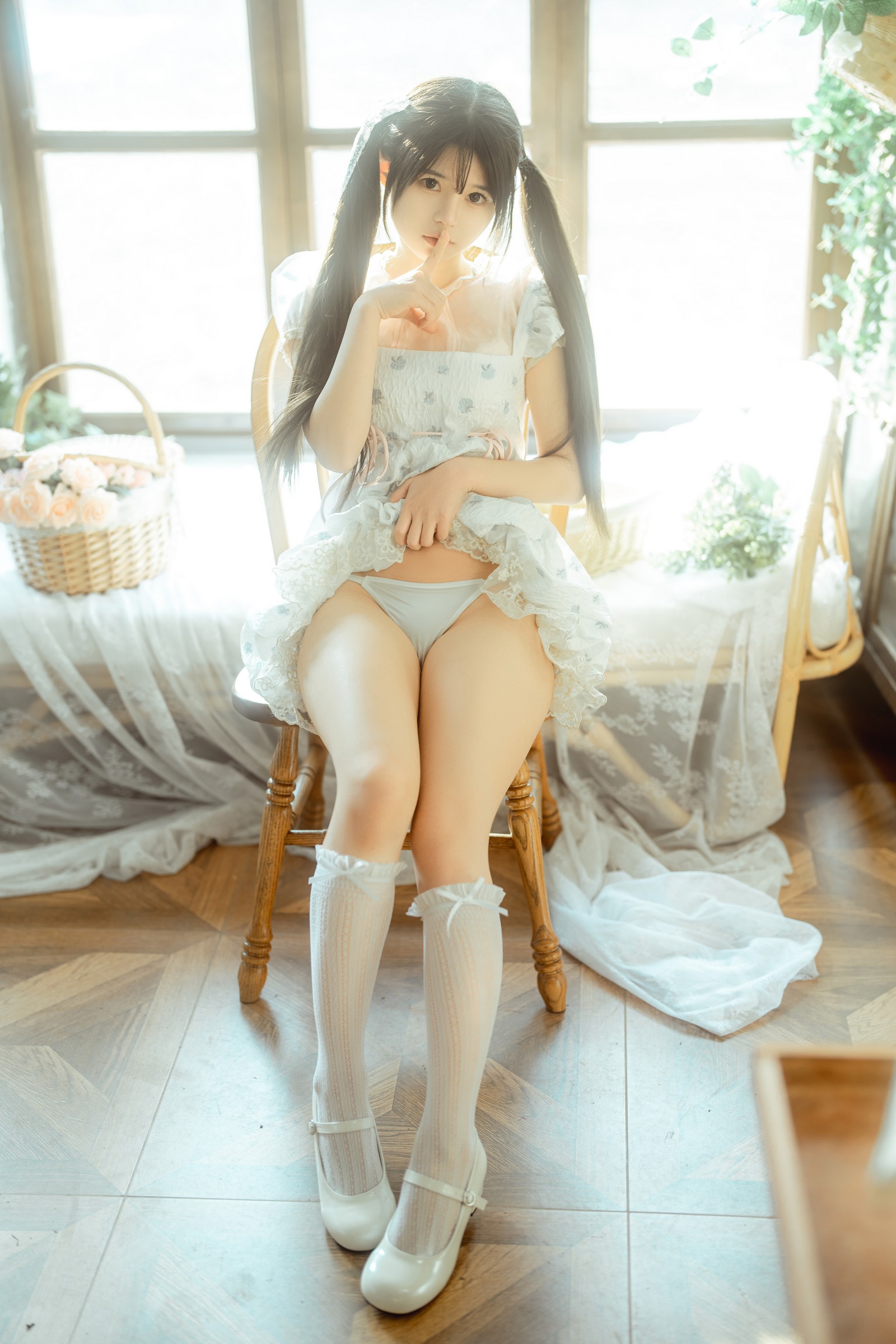 rua阮阮 花房 小裙子 写真图集｜甜系少女私房摄影（54P｜661MB）插图5